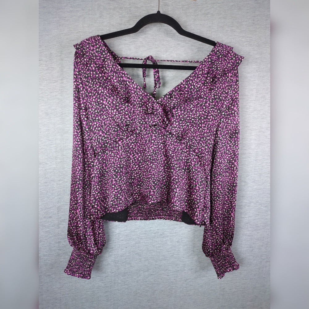 👯‍♀️Host Pick⚡️Signature by Reitmans V-Neck Blouse with Smocked Back - Picture 4 of 9